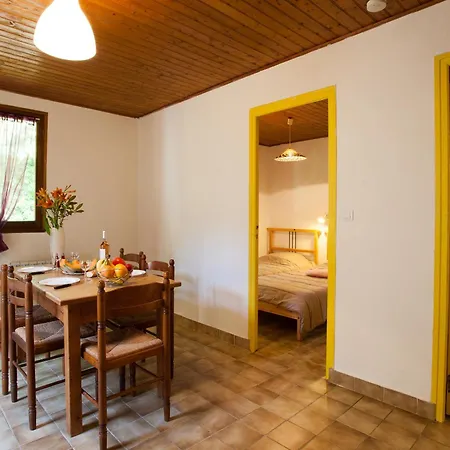 Les Hauts De Nyaraló